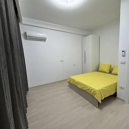 Brand New - 3 Mara - Campus *